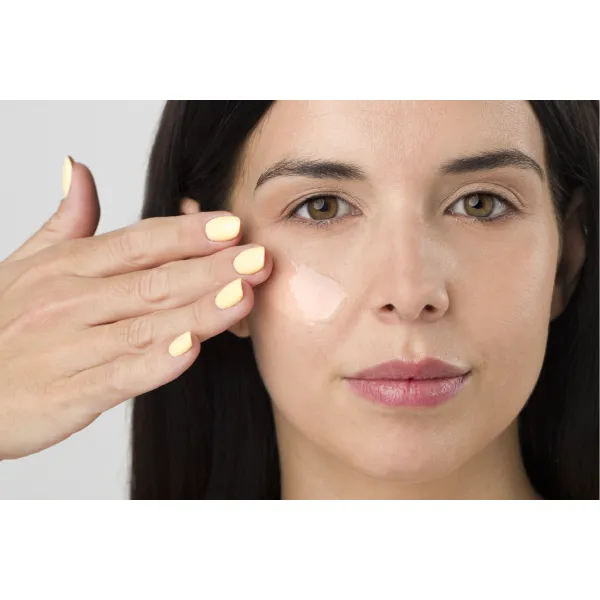 Микроэмульсия на основе пептидов и факторов роста Polypeptides and Growth Factors Skintellectual Solutions